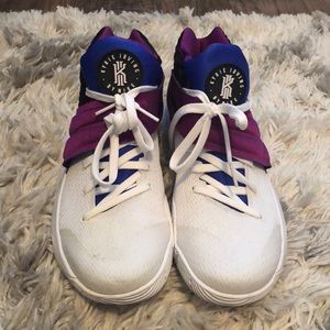 Kyries 2 “Kyrache”